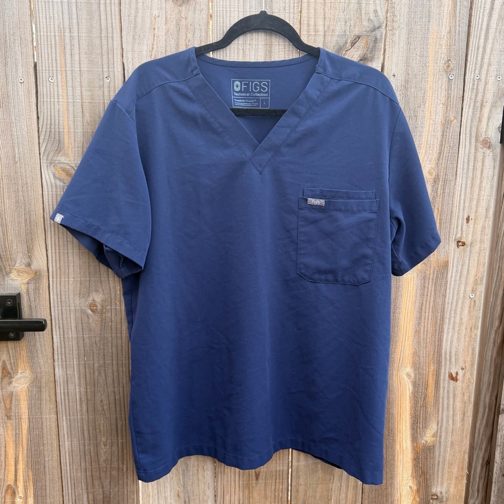 Figs Scrub top Navy V-Neck Short Sleeve Size L